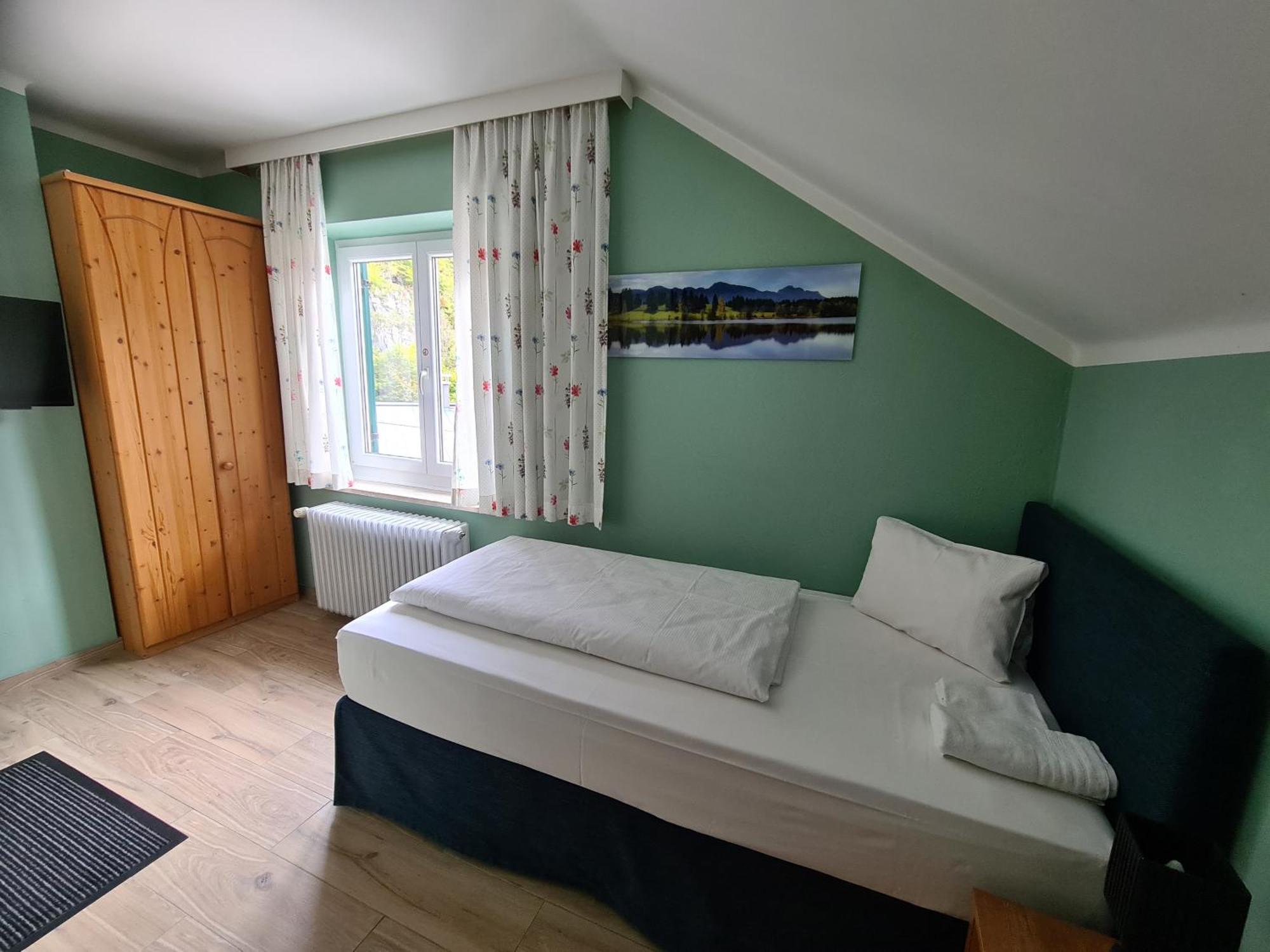 B&B Hallstatt Lake Obertraun Self Check In Phòng bức ảnh